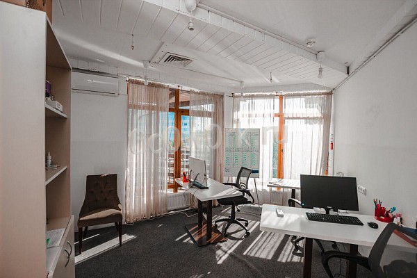 Офис в коворкинге Краснодар  Аренда офиса на 3 чел. недорого - фото