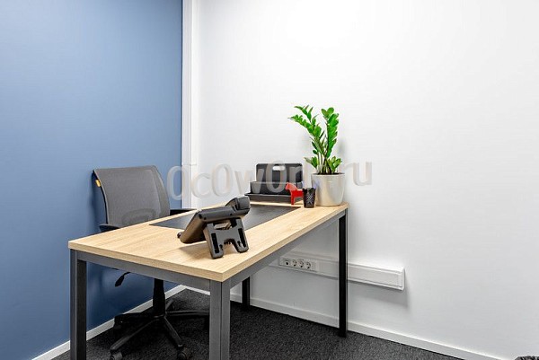 Офис в коворкинге Москва Минская Аренда офиса на 1 чел. недорого - фото